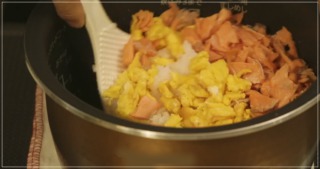 きのう何食べた[8話]レシピ！シロさんの鮭と卵ときゅうりのちらし寿司