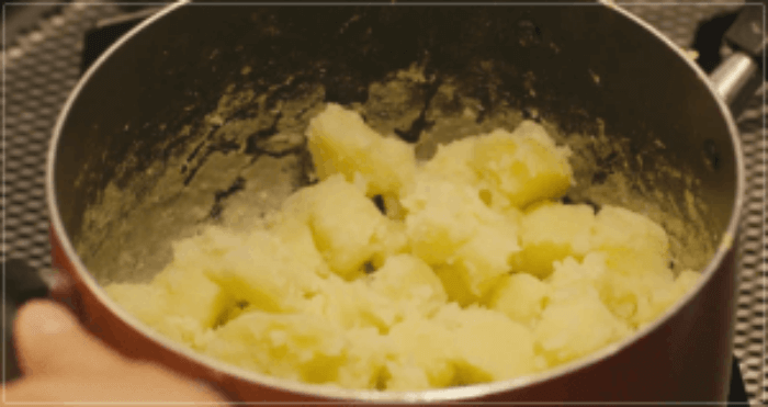 ポテトサラダ用の粉ふき芋